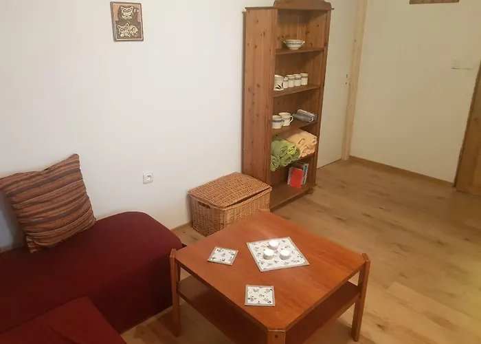 Hrncirna Апартаменты *